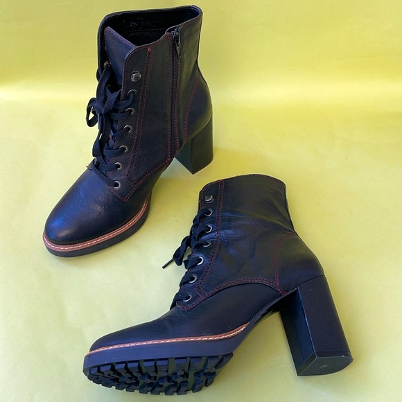 Black Naturalizer leather boots - Picture 2 of 11